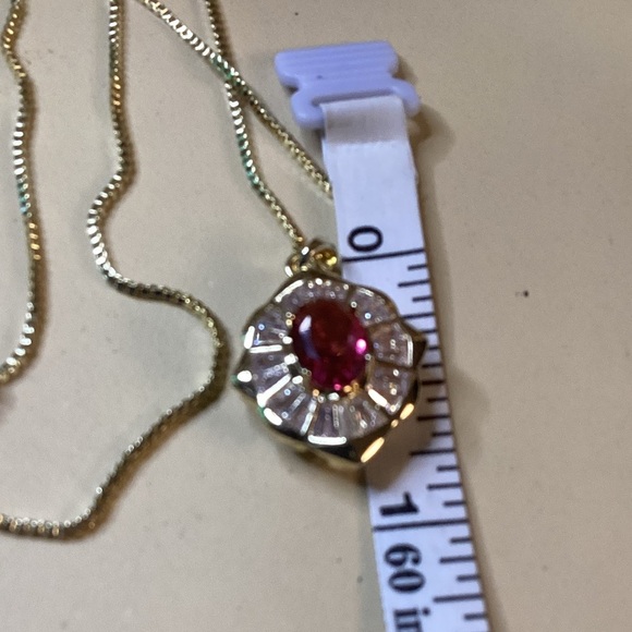 Elegant Gold and Red Jewelry Set Necklace and Earrings - Picture 4 of 12